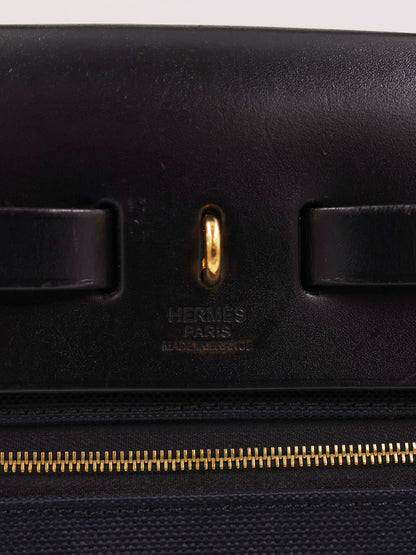 HERMÈS Herbag 31 Zip schwarz GHW mit goldfarbenem Verschluss und Reißverschluss