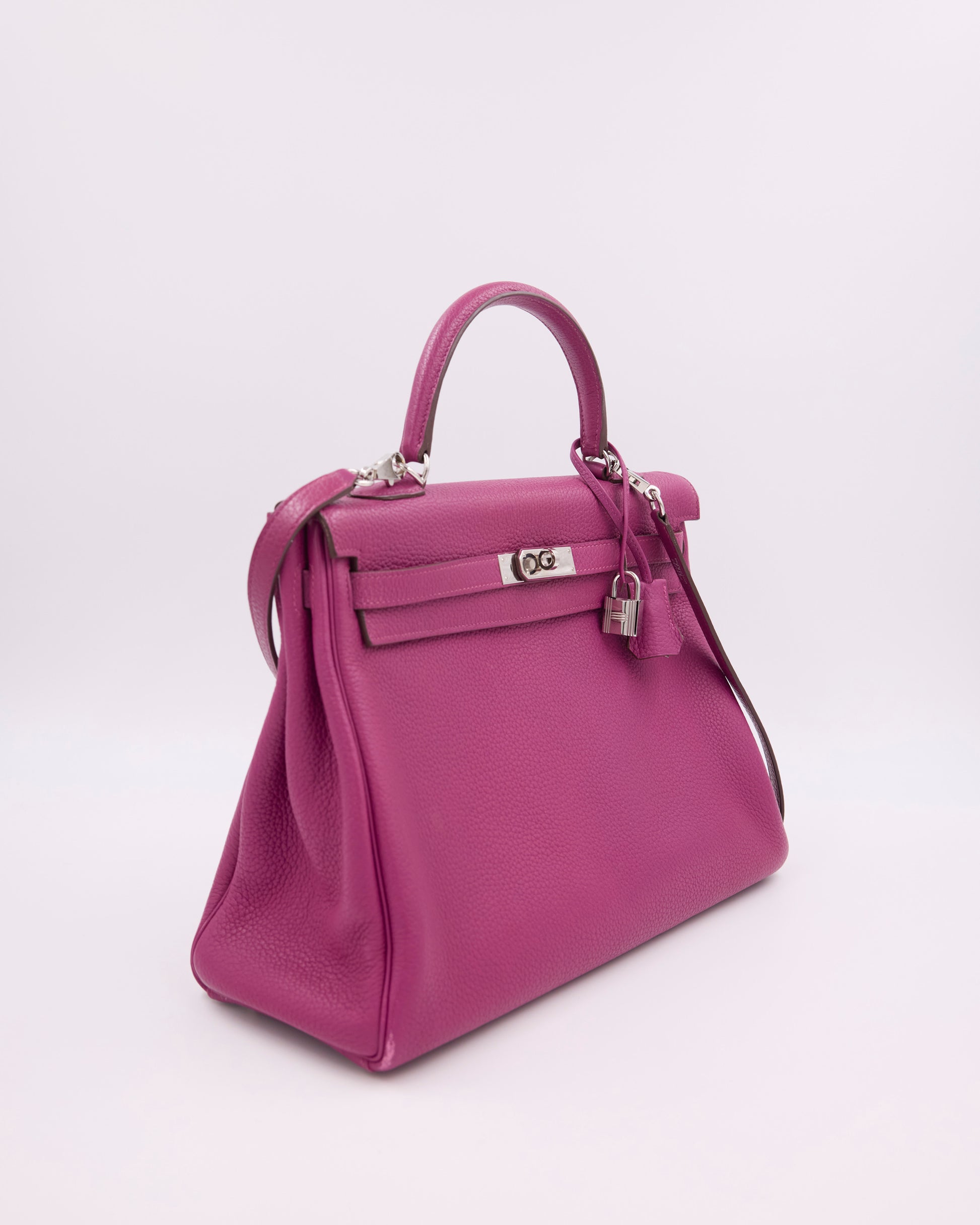 Hermès Kelly 35 Tosca PHW in Magenta mit silberfarbenen Beschlägen