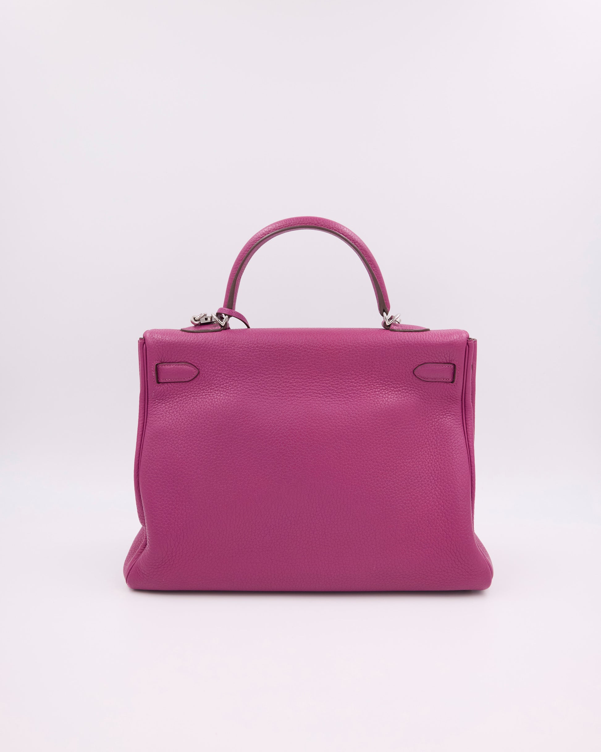 Hermès Kelly 35 Tosca PHW in leuchtendem Pink, elegante Designerhandtasche aus zweiter Hand mit zwei Henkeln