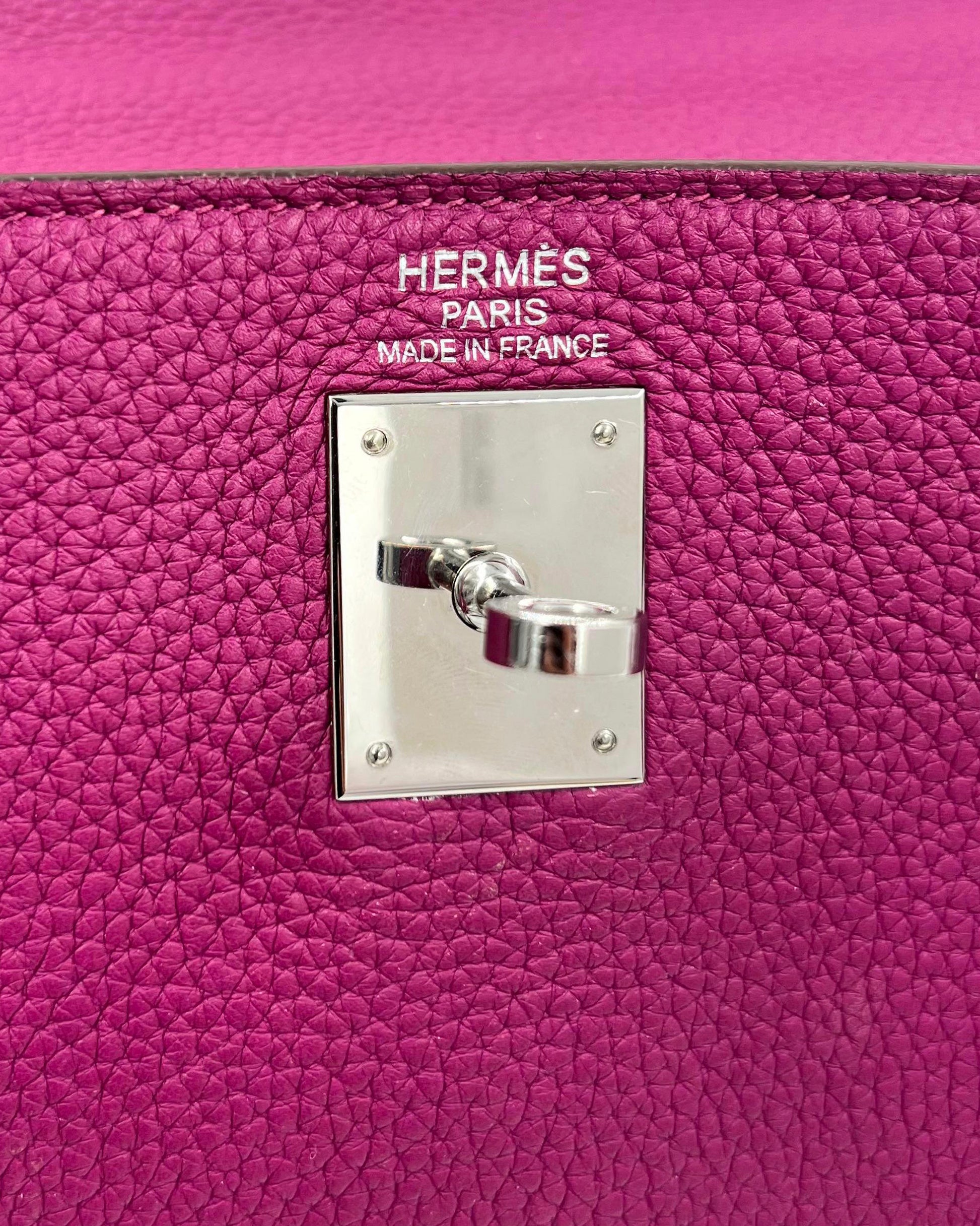 Hermès Kelly 35 Tosca PHW mit silberfarbenem Verschluss und Hermès Paris Prägung
