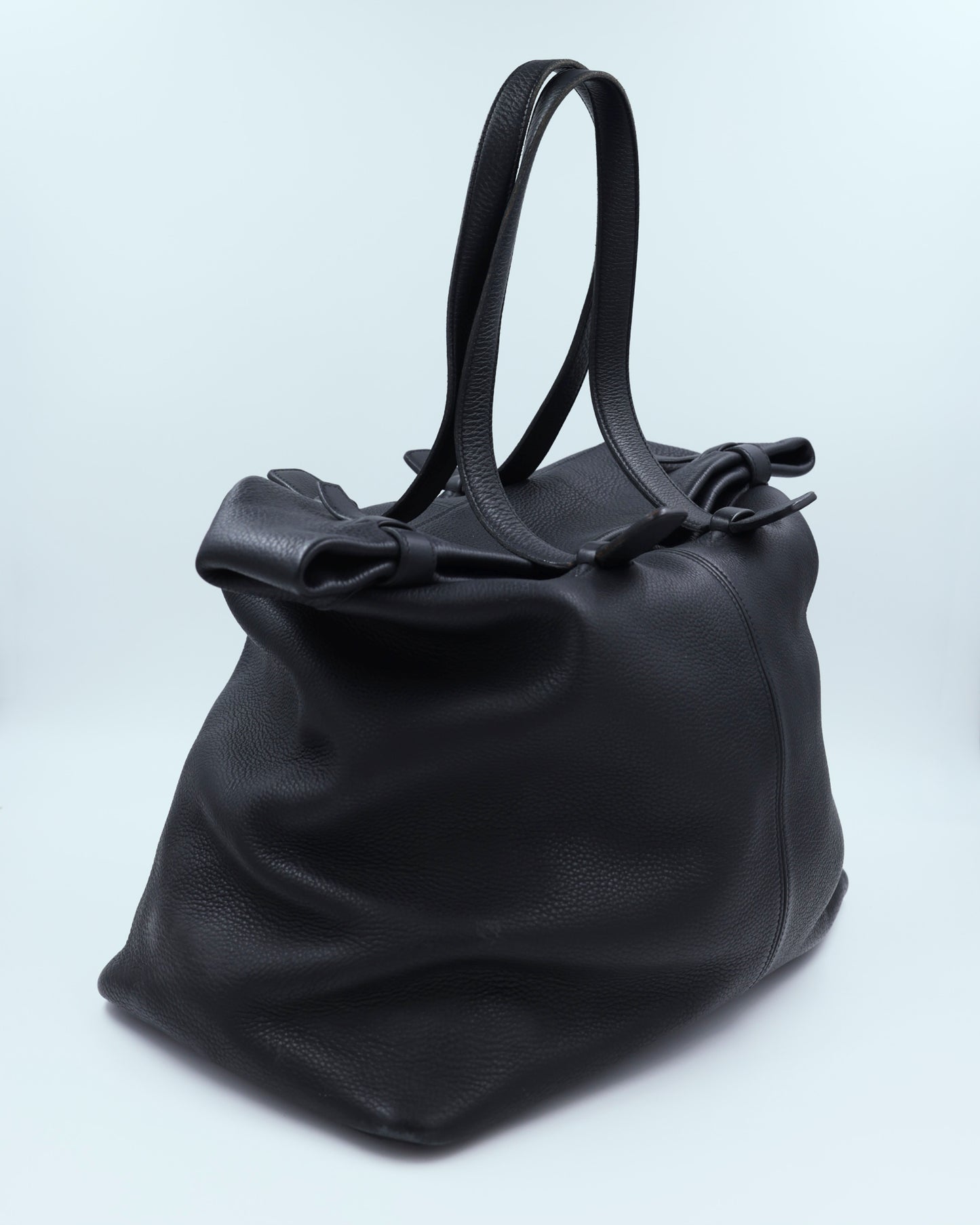 HERMÈS Thar GM Clemence schwarz, schwarze Designerhandtasche mit zwei Henkeln