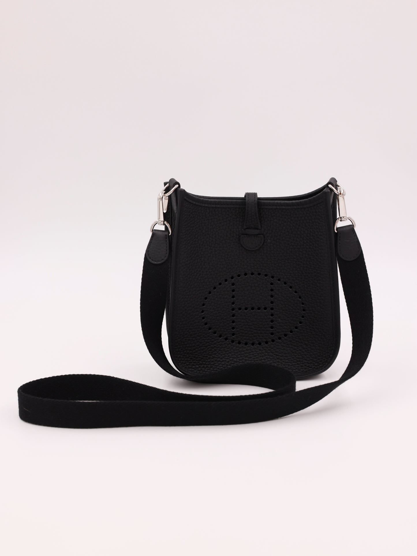 HERMÈS Evelyne 16 Clemence Schwarz PHW