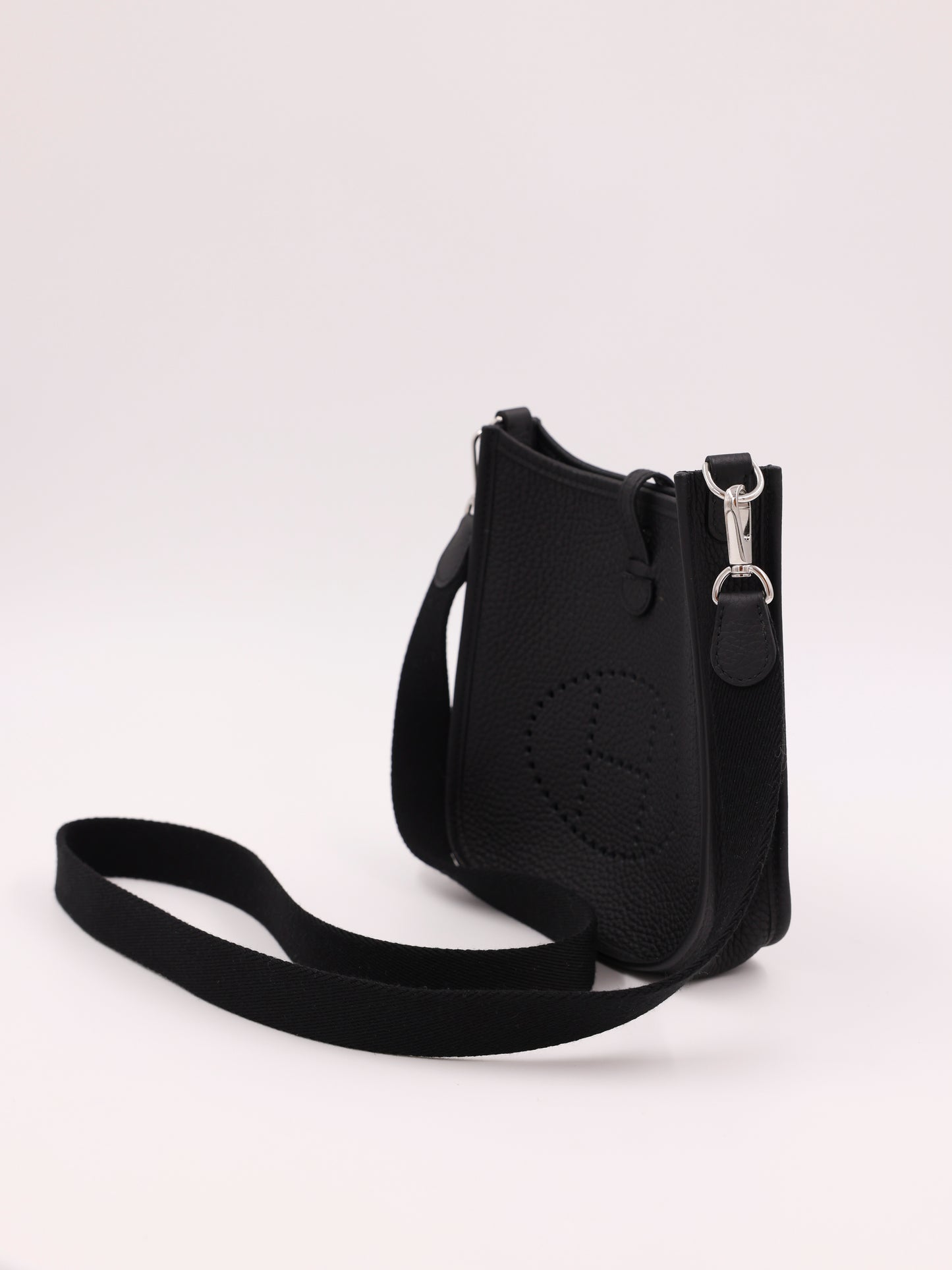 HERMÈS Evelyne 16 Clemence Schwarz PHW