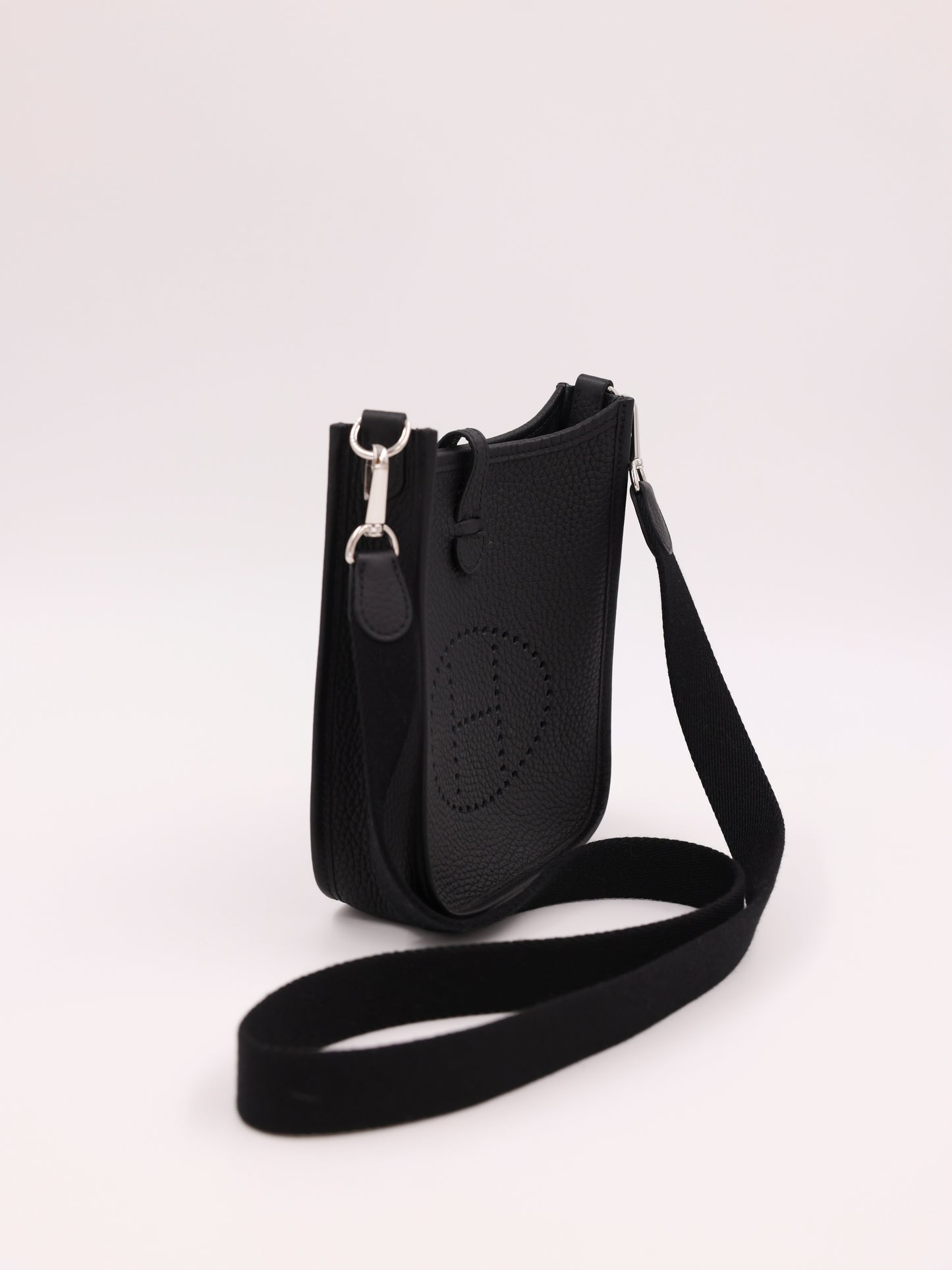 HERMÈS Evelyne 16 Clemence Schwarz PHW