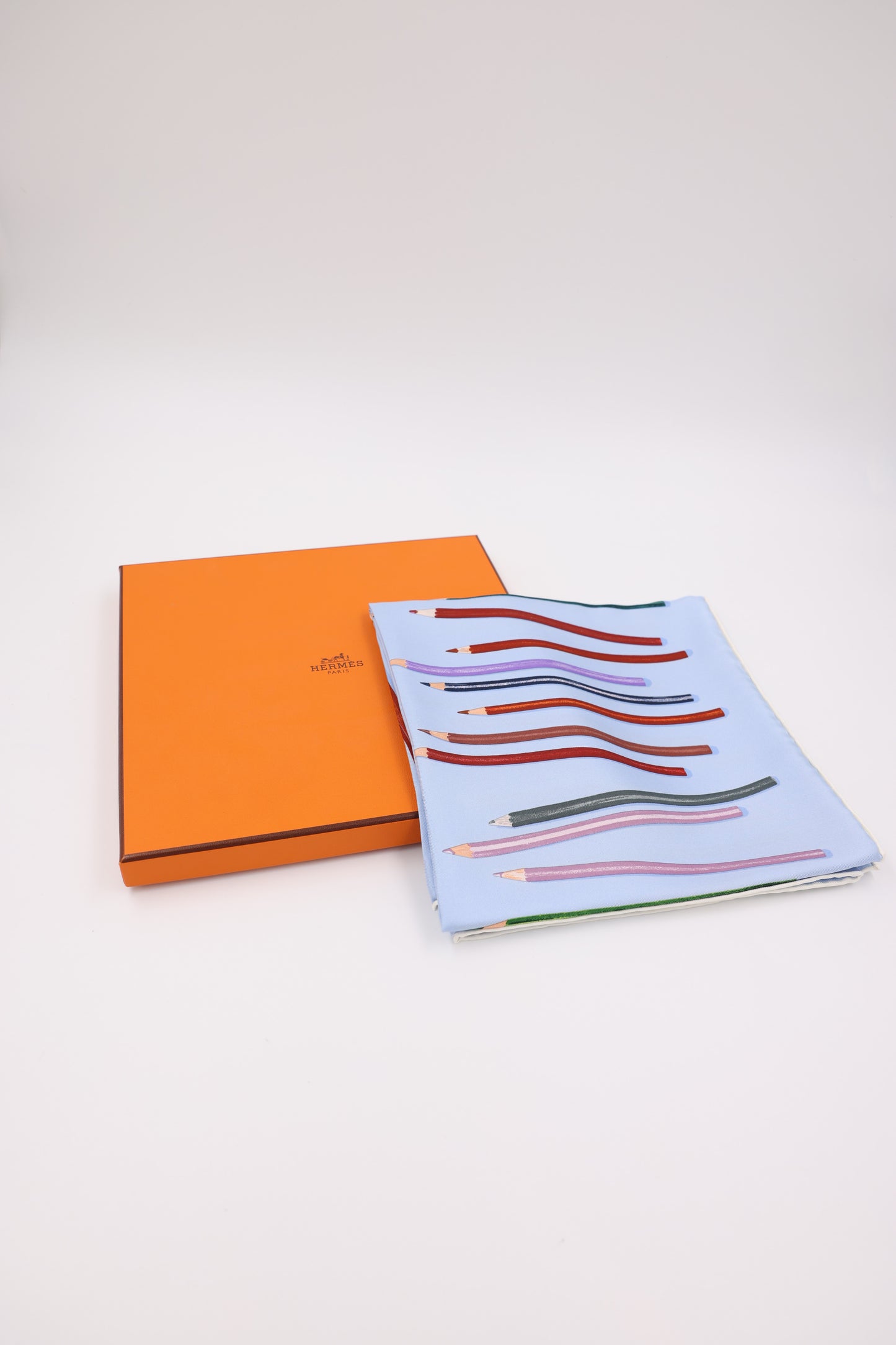 HERMÈS Carré 70 A Vos Crayons