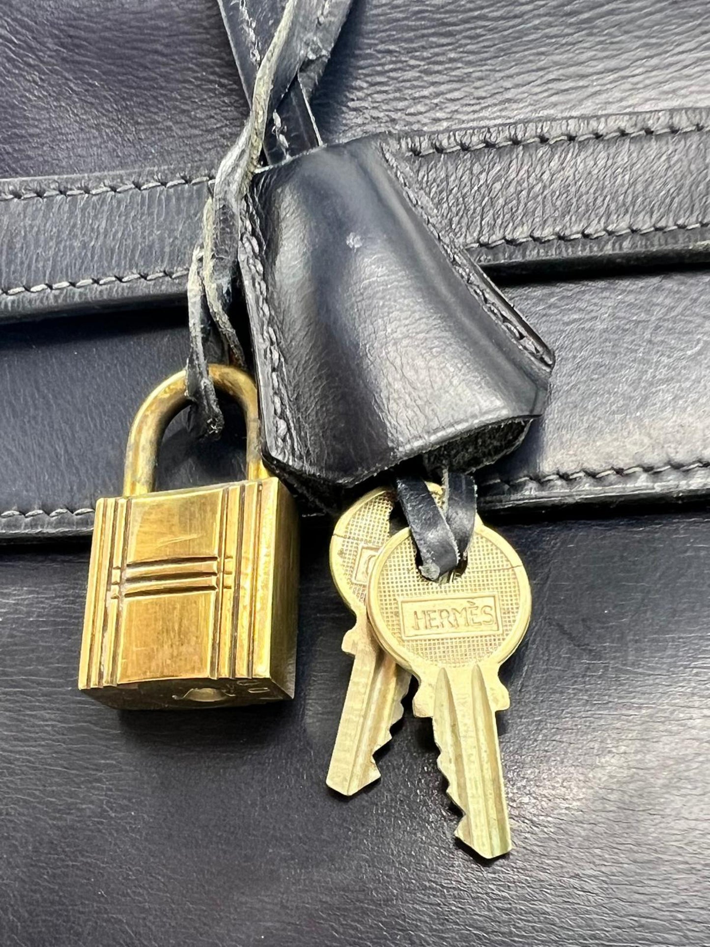 HERMÈS Vintage Kelly 35 navy GHW