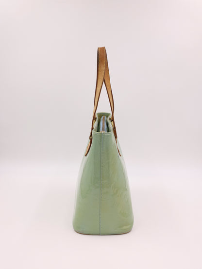LOUIS VUITTON Houston Monogram Vernis mint