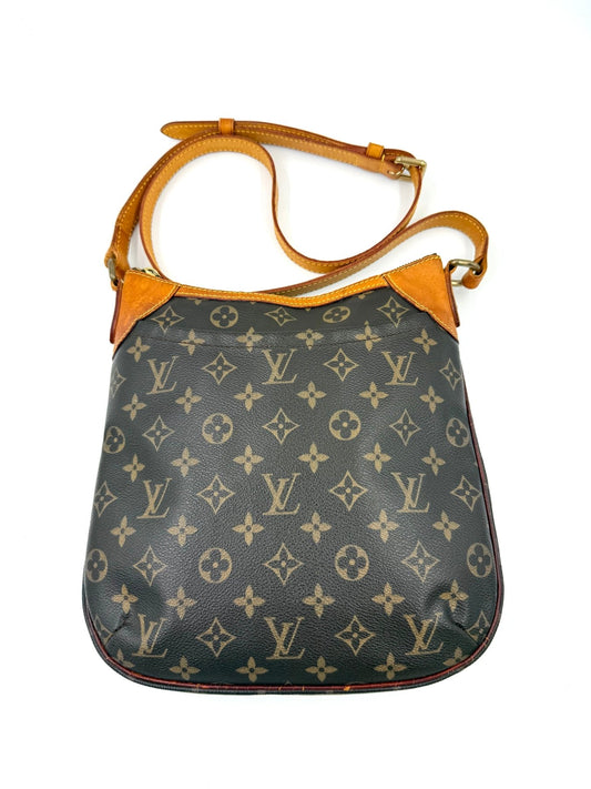 LOUIS VUITTON Odeon PM Monogram Canvas Schultertasche aus robustem Canvas mit Lederdetails und verstellbarem Riemen