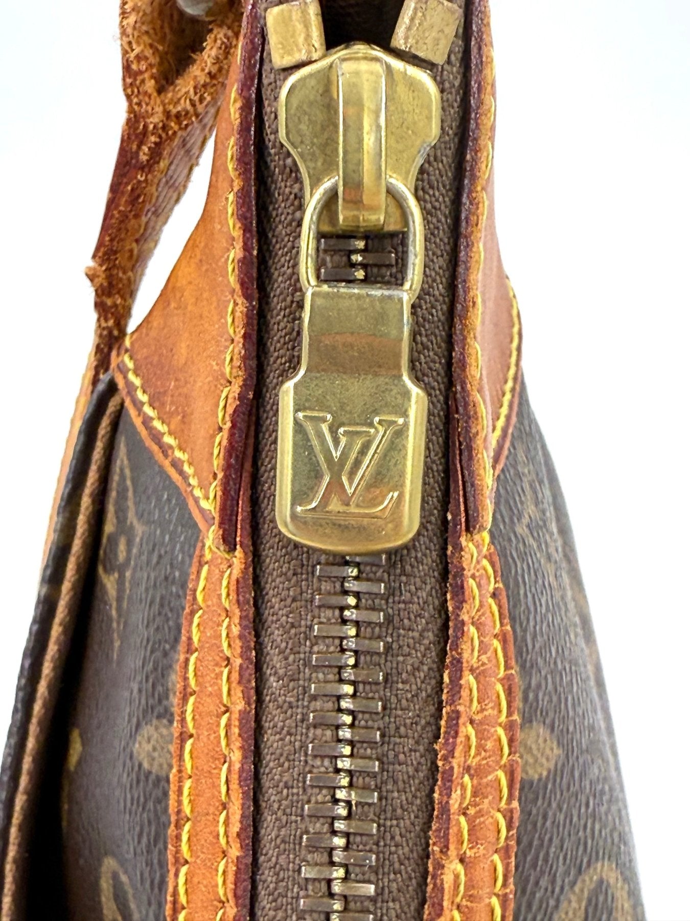 LOUIS VUITTON Odeon PM Monogram Canvas - Clutch & Macarons - CA2049 - Clutch & Macarons - 