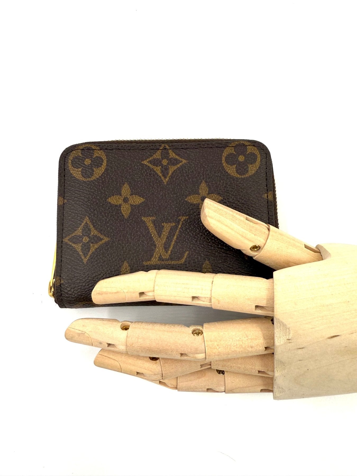 LOUIS VUITTON Zippy Coin Monogram Canvas - Clutch & Macarons - Chip - Clutch & Macarons - 