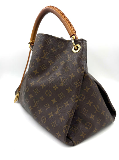 LOUIS VUITTON Artsy MM Monogram Canvas
