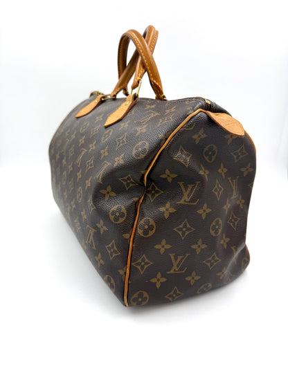 LOUIS VUITTON Speedy 35 Monogram Canvas