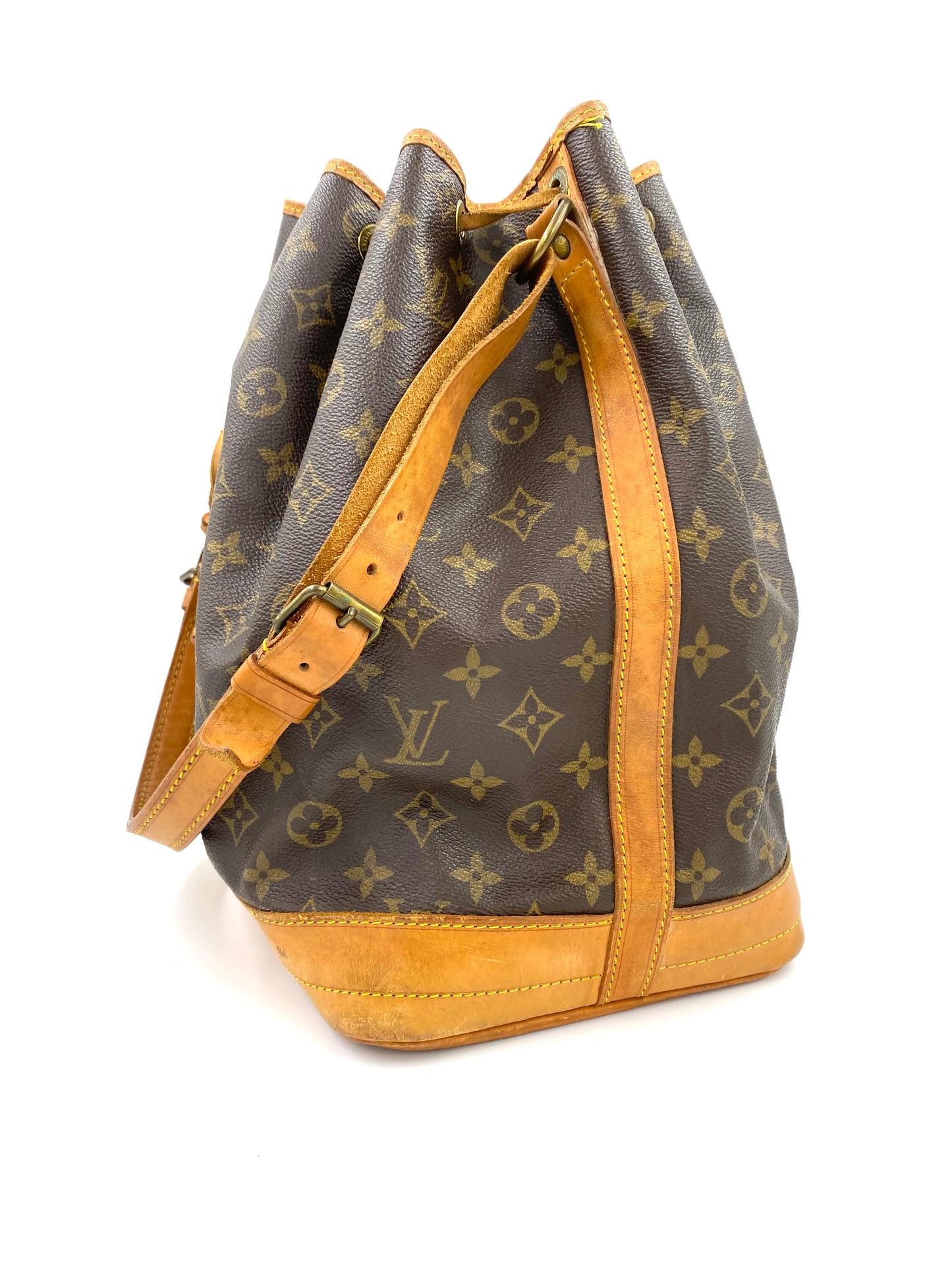 LOUIS VUITTON Noe grande Monogram Canvas