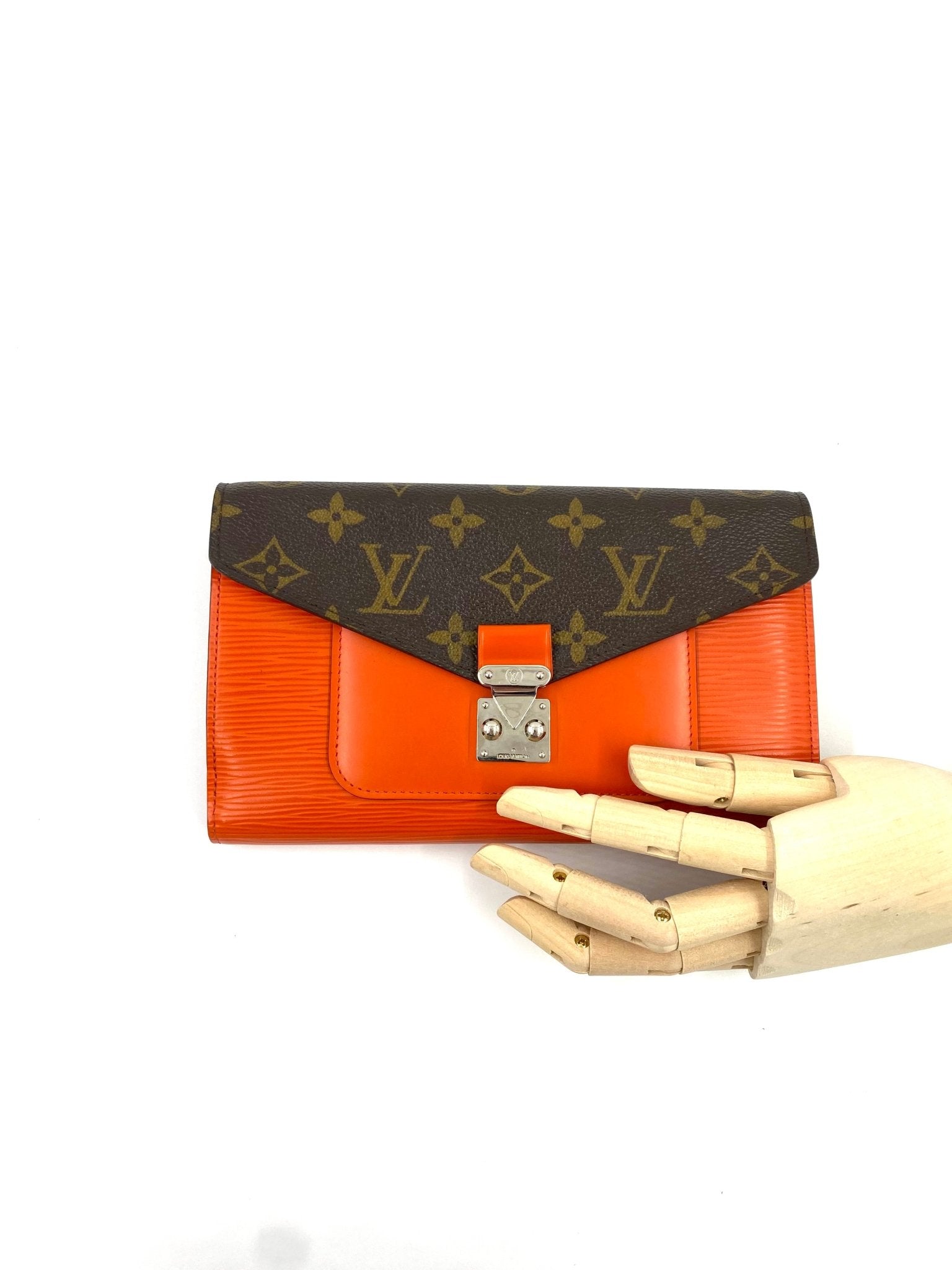 LOUIS VUITTON Marie Rose Portemonnaie Epi orange - Clutch & Macarons - MI1113 - Clutch & Macarons - 