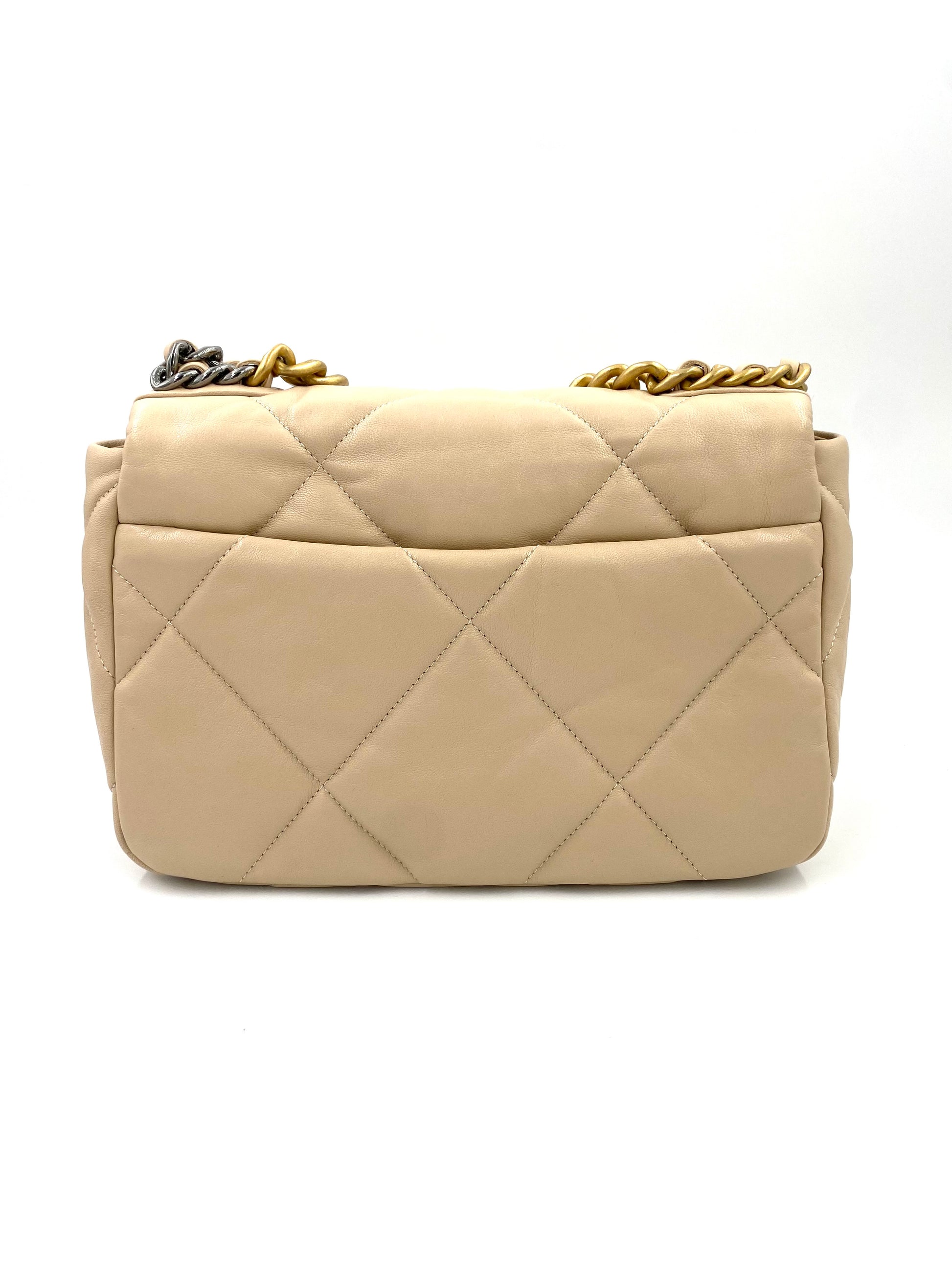 CHANEL 19 Flap Bag small Ziegenleder creme