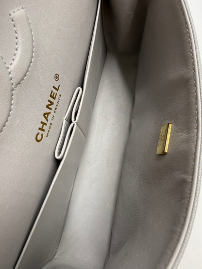 CHANEL Timeless Double Flap medium grau GHW