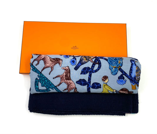 HERMÈS Schal Early America dunkelblau - Clutch & Macarons - Clutch & Macarons - 