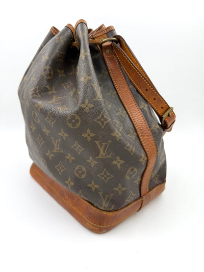 LOUIS VUITTON Noe grande Monogram Canvas