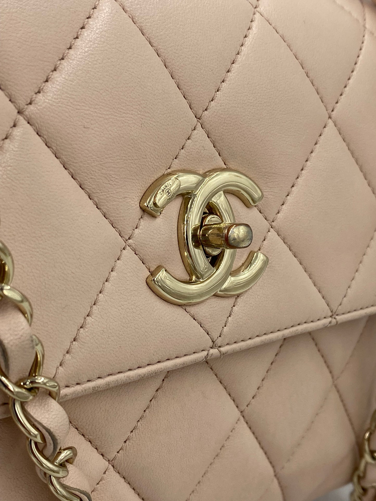 CHANEL Trendy CC purderrose Lammleder