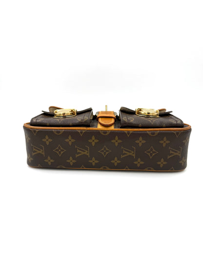 LOUIS VUITTON Hudson Monogram Canvas