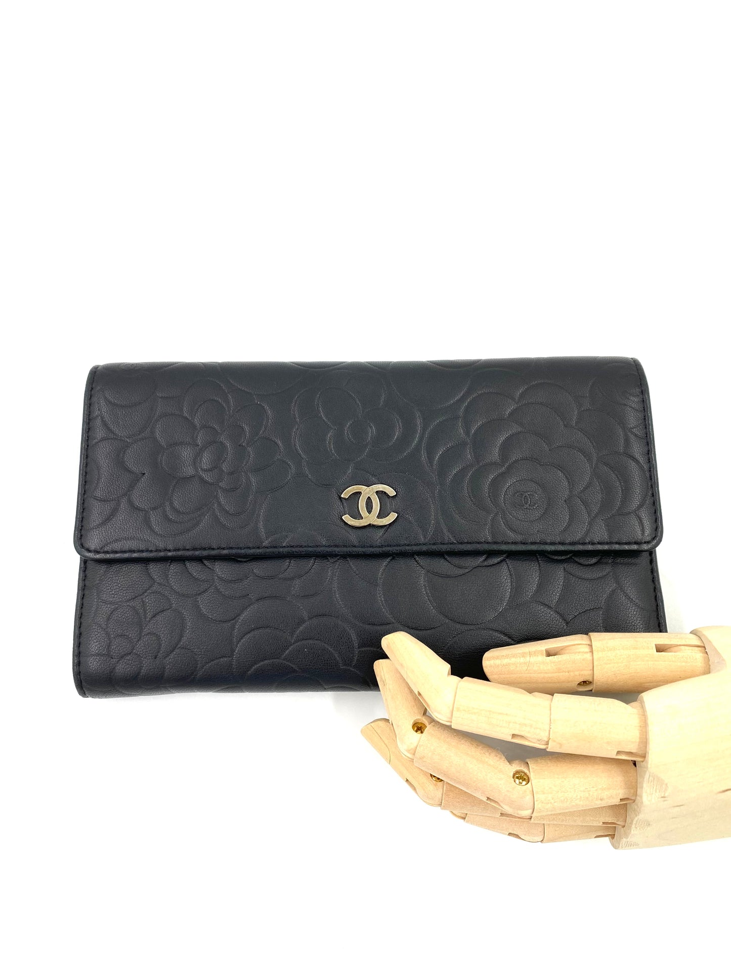 CHANEL Wallet Camelia schwarz