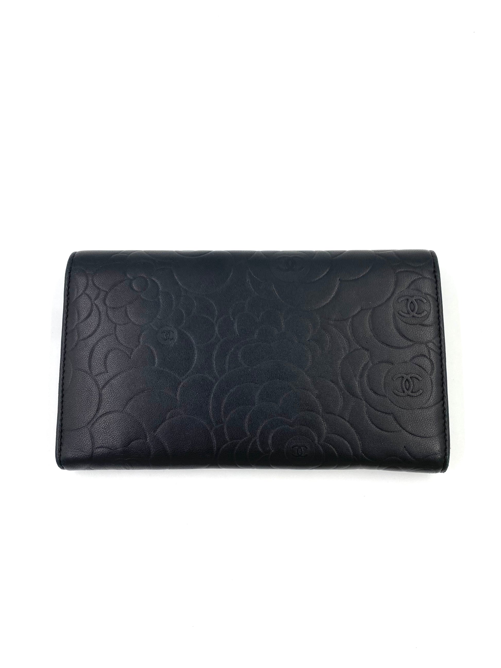 CHANEL Wallet Camelia schwarz