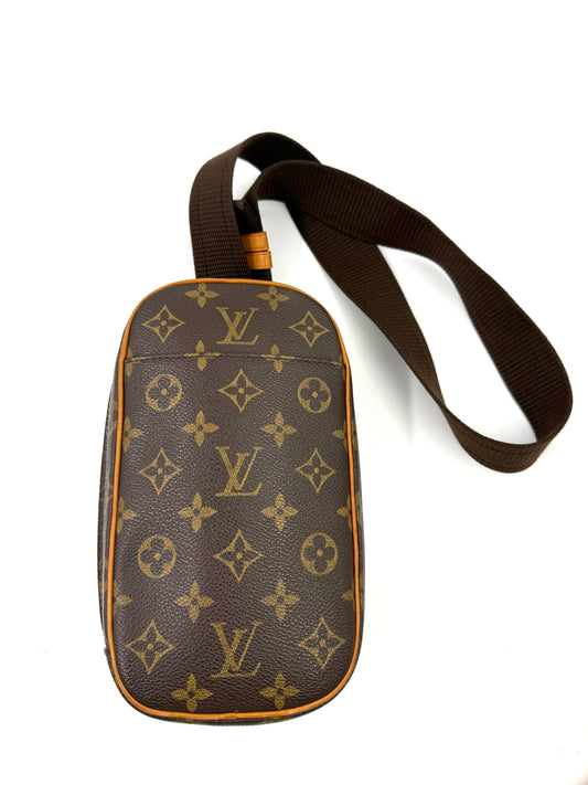 LOUIS VUITTON Pochette Gange Monogram Canvas