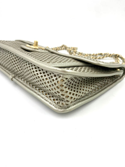 CHANEL „In the air“ Flap Bag perforated - Clutch & Macarons - 17426443 - Clutch & Macarons - 