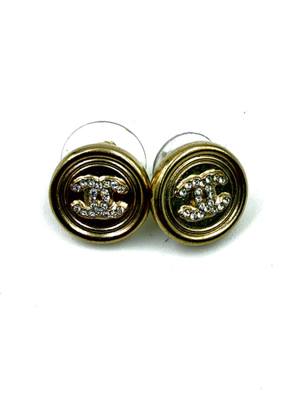 CHANEL Ohrstecker CC goldfarben