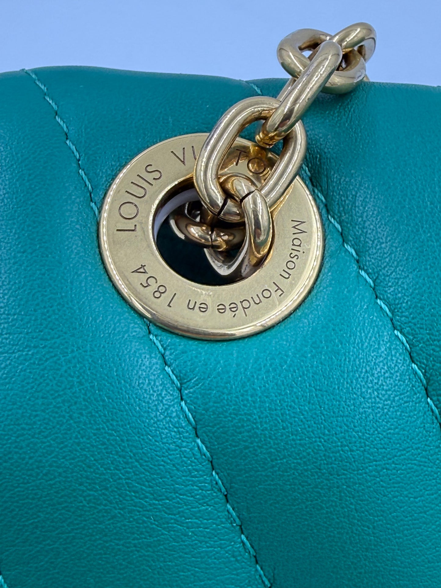LOUIS VUITTON New Wave türkis