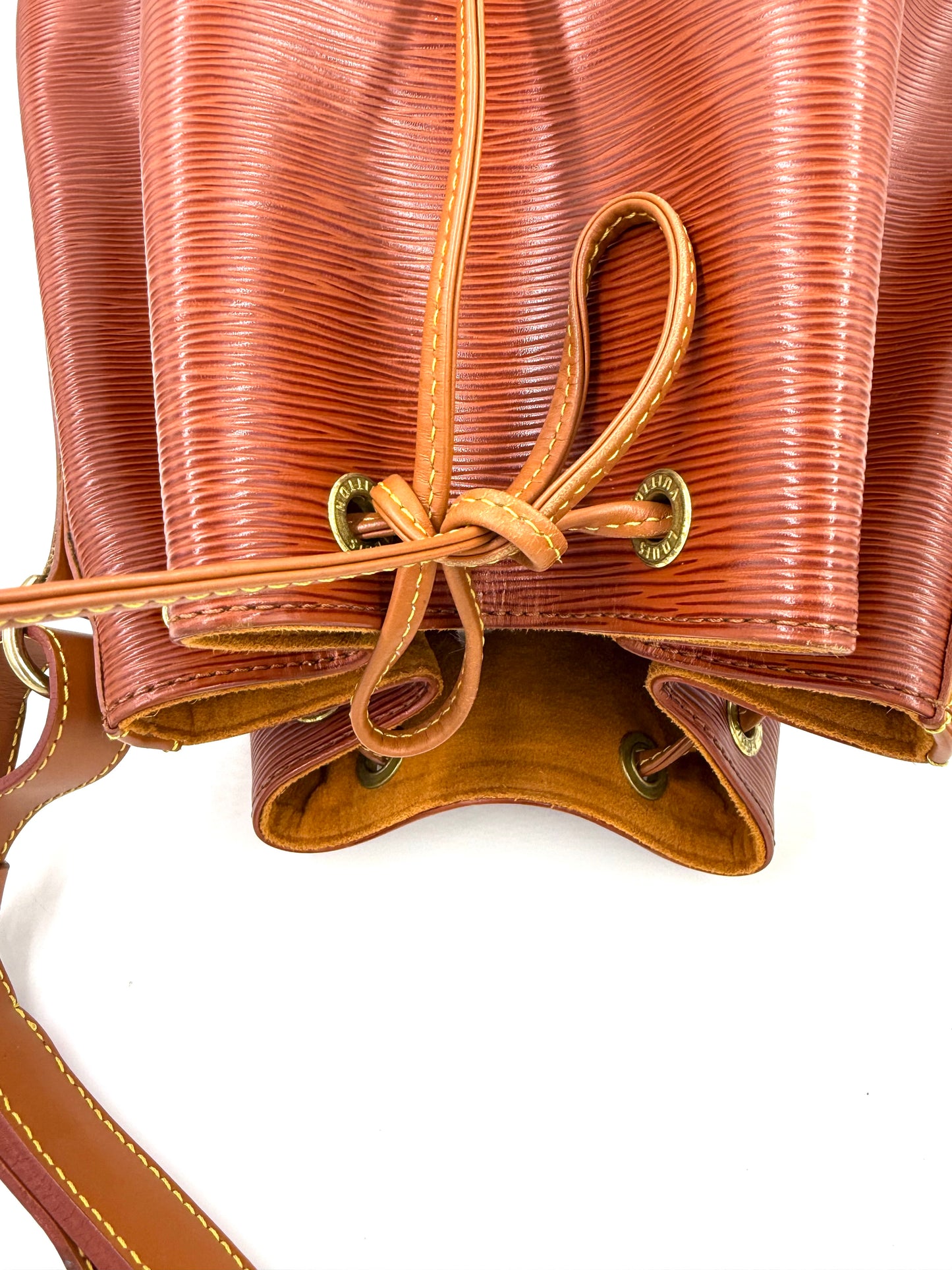 LOUIS VUITTON Noe grande Epi cognac Bicolor