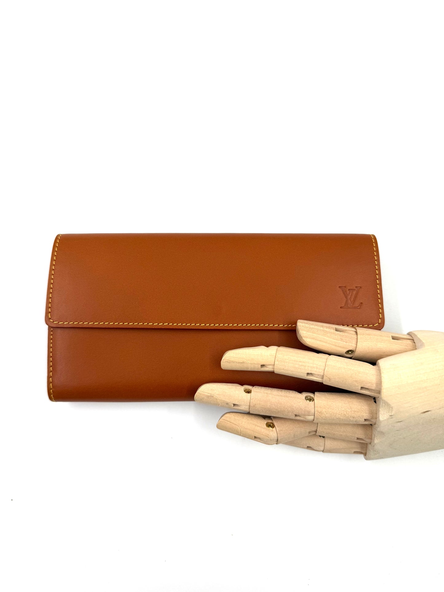 LOUIS VUITTON Brazza Nomade Wallet