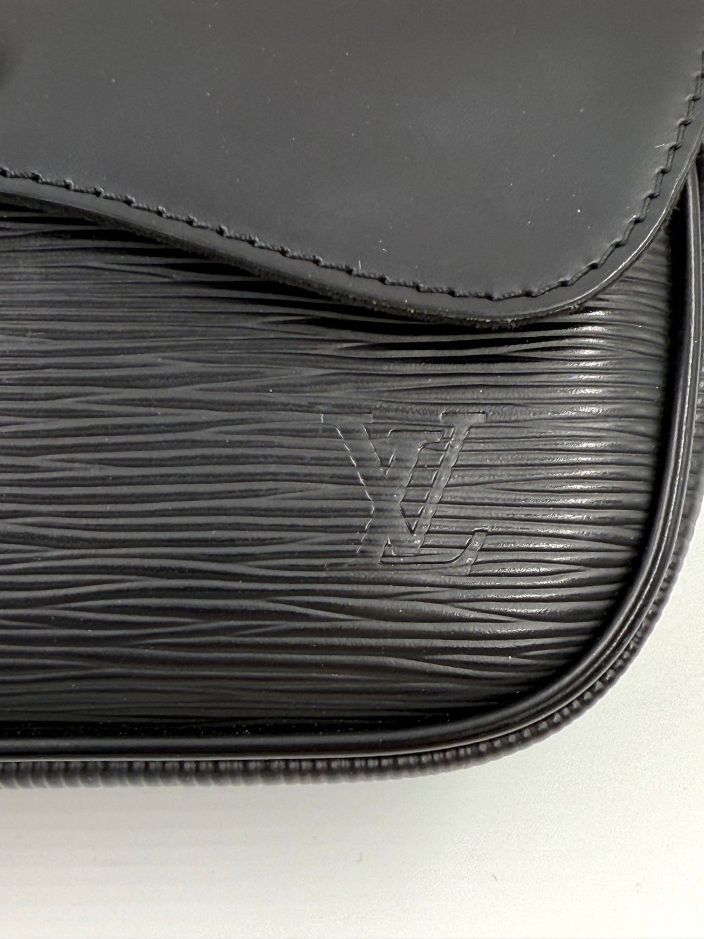 LOUIS VUITTON Montaigne Epi schwarz - Clutch & Macarons - TH1058 - Clutch & Macarons - 