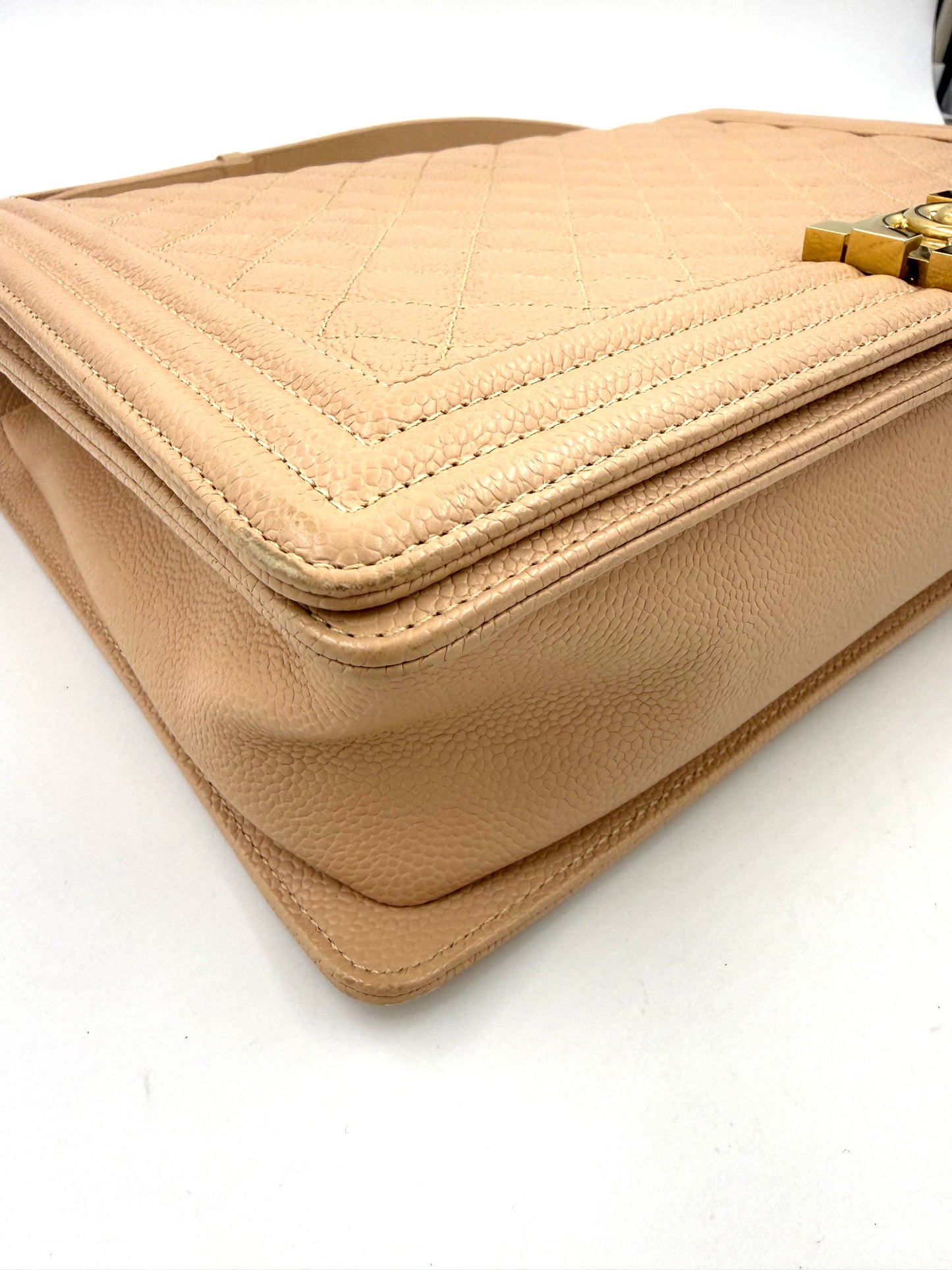 CHANEL Boy Bag large Caviar creme GHW