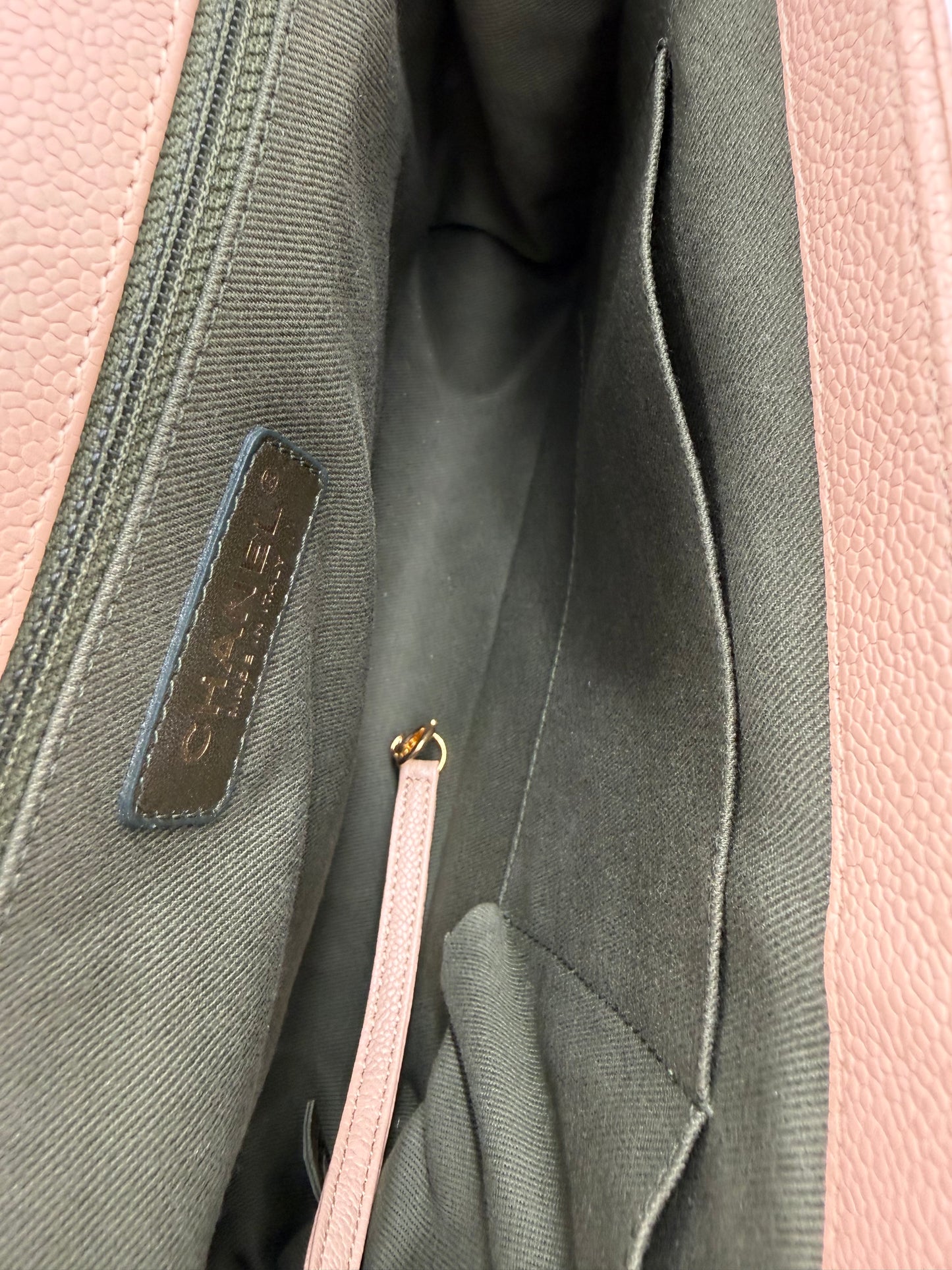 CHANEL Boy Bag large Caviar creme GHW