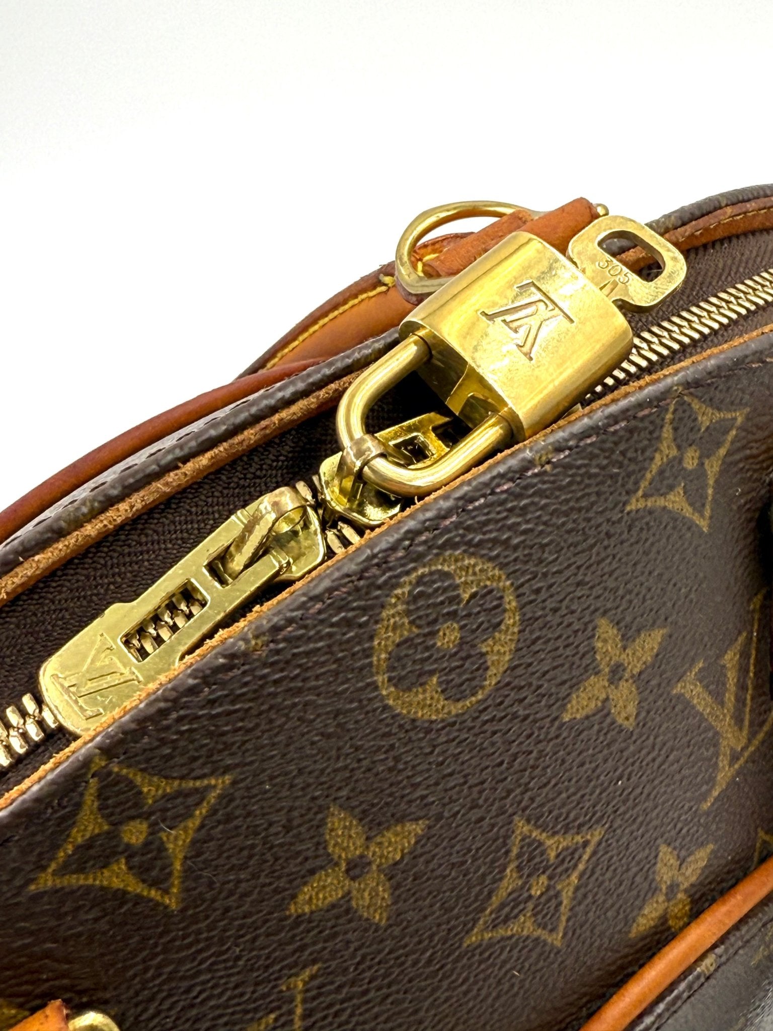 LOUIS VUITTON Ellipse MM Monogram Canvas - Clutch & Macarons - TH0042 - Clutch & Macarons - 