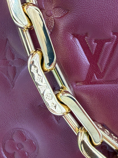 LOUIS VUITTON Coussin PM bordeaux