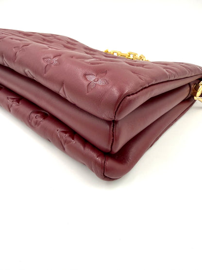 LOUIS VUITTON Coussin PM bordeaux