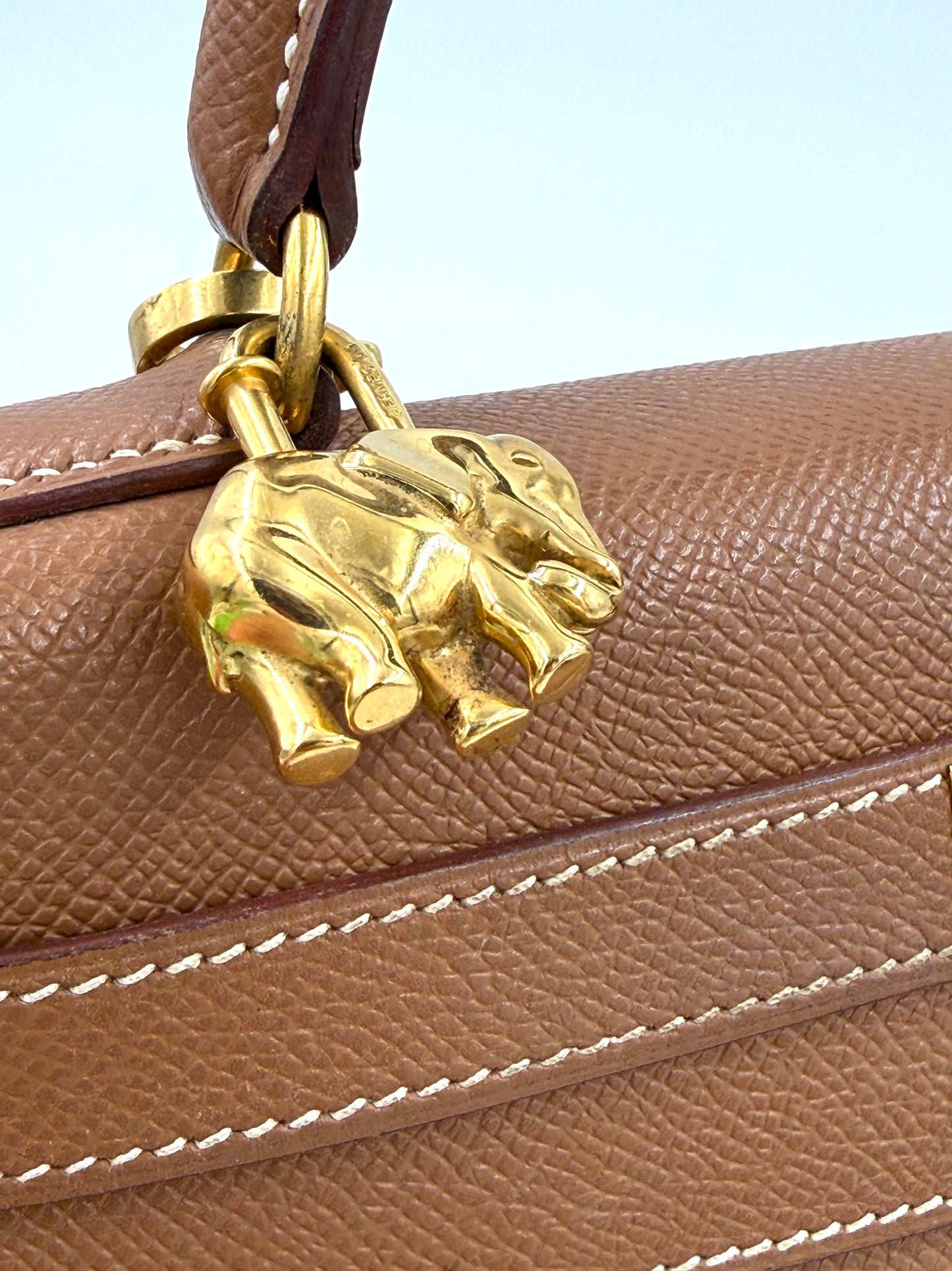 HERMÈS Kelly 28 Courchevel gold GHW