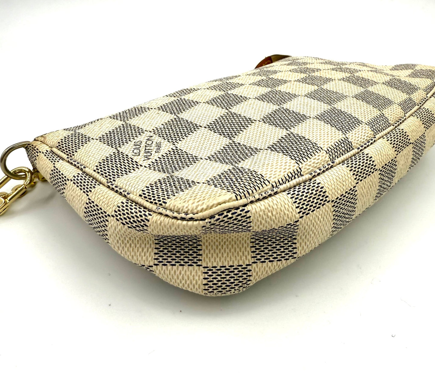 LOUIS VUITTON Pochette Accessoires Damier Azur mit Gold Chain - Clutch & Macarons - CA4067 - Clutch & Macarons - 