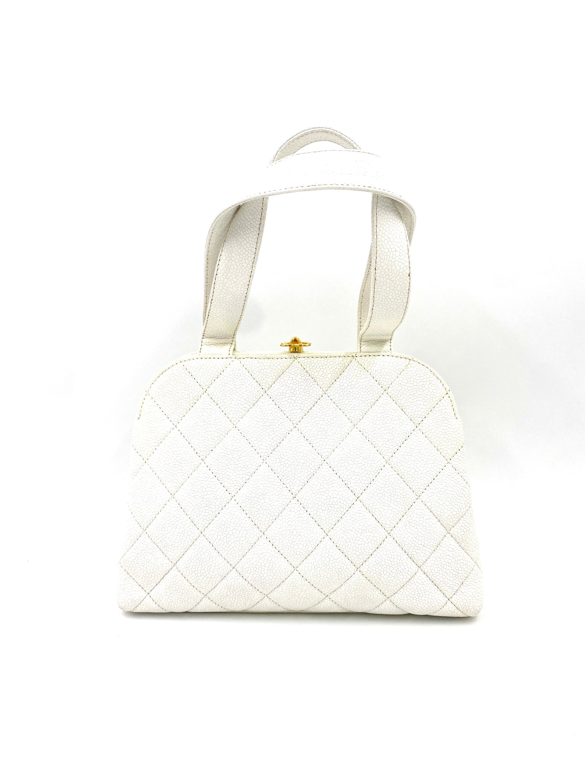 CHANEL Vintage Quilted Calfskin weiß