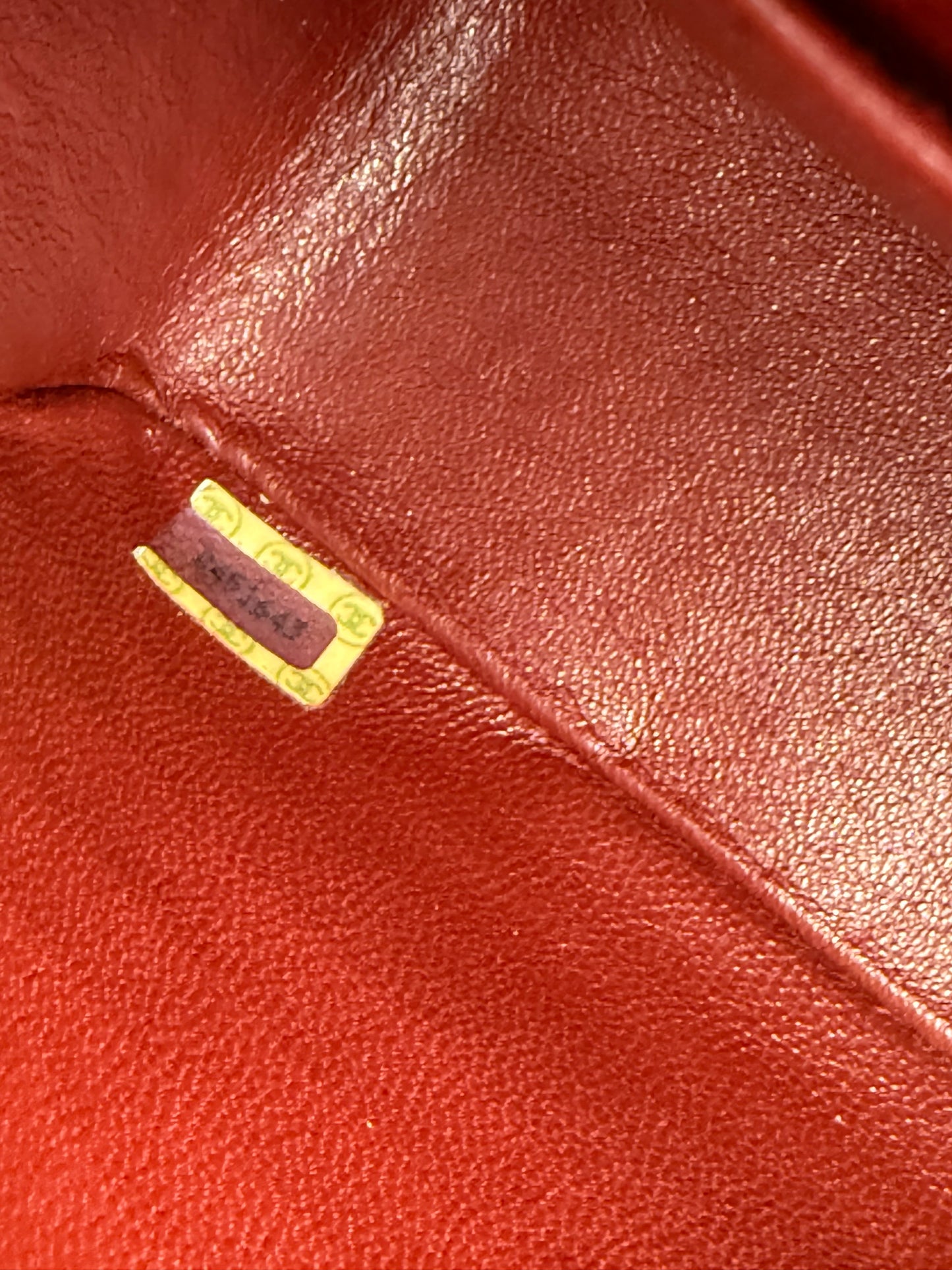 CHANEL Single Flap Half Moon schwarz GHW