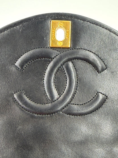 CHANEL Single Flap Half Moon schwarz GHW