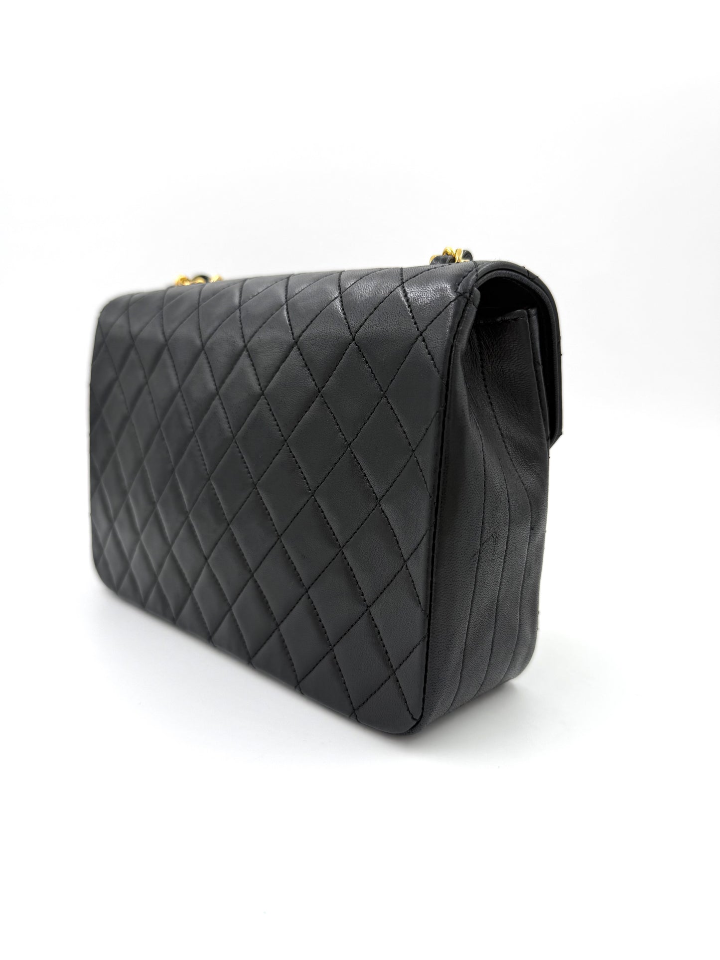 CHANEL Single Flap Half Moon schwarz GHW