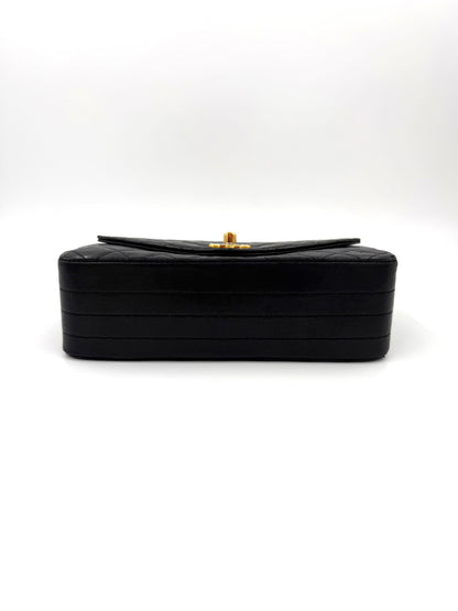 CHANEL Single Flap Half Moon schwarz GHW