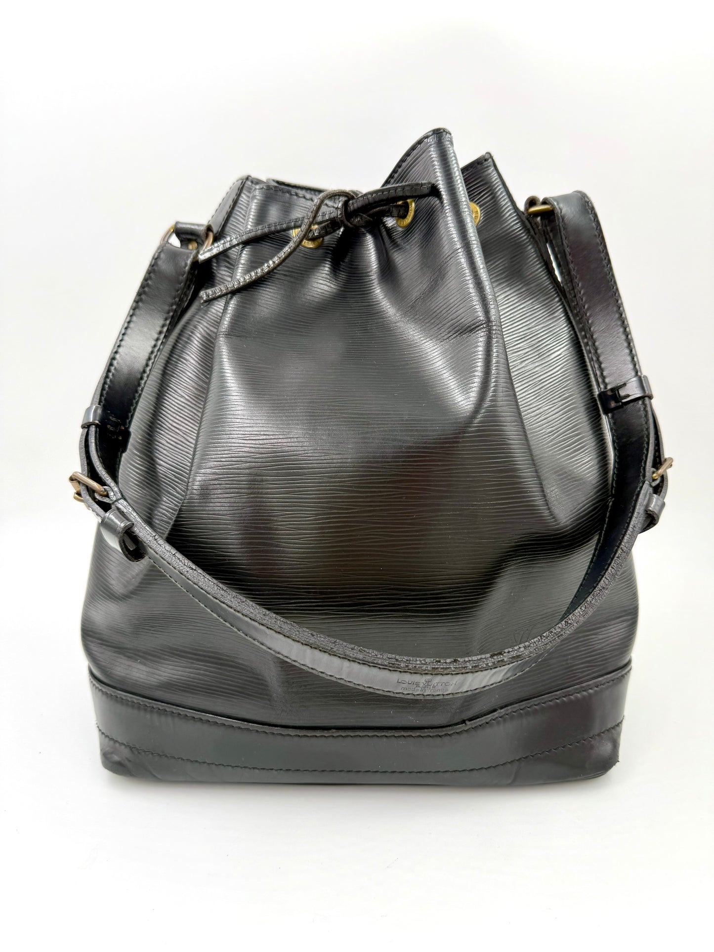 LOUIS VUITTON Noe grande Epi schwarz