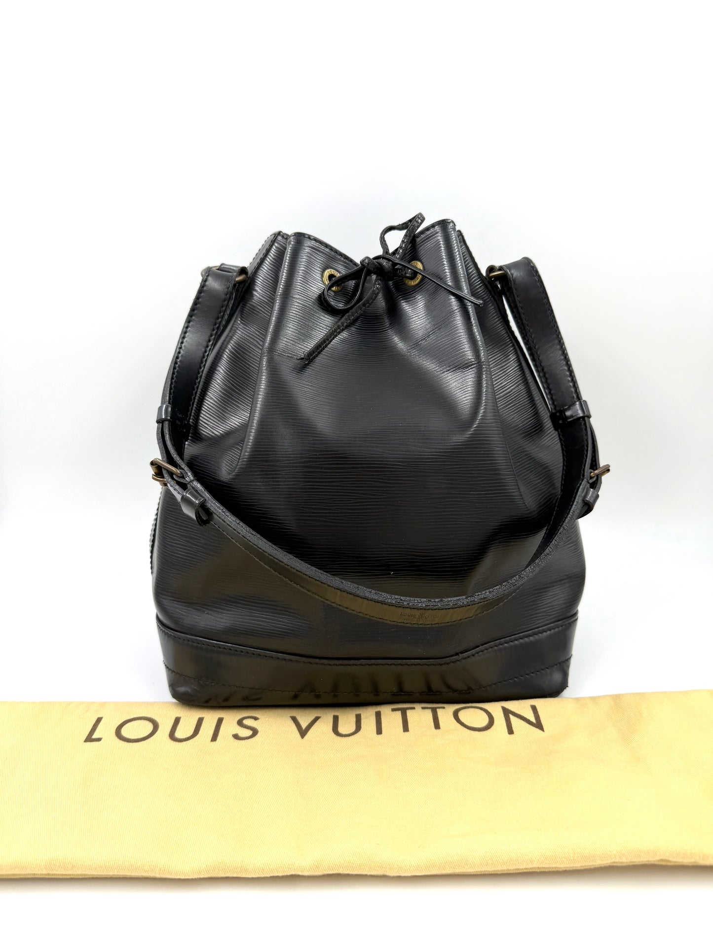 LOUIS VUITTON Noe grande Epi schwarz