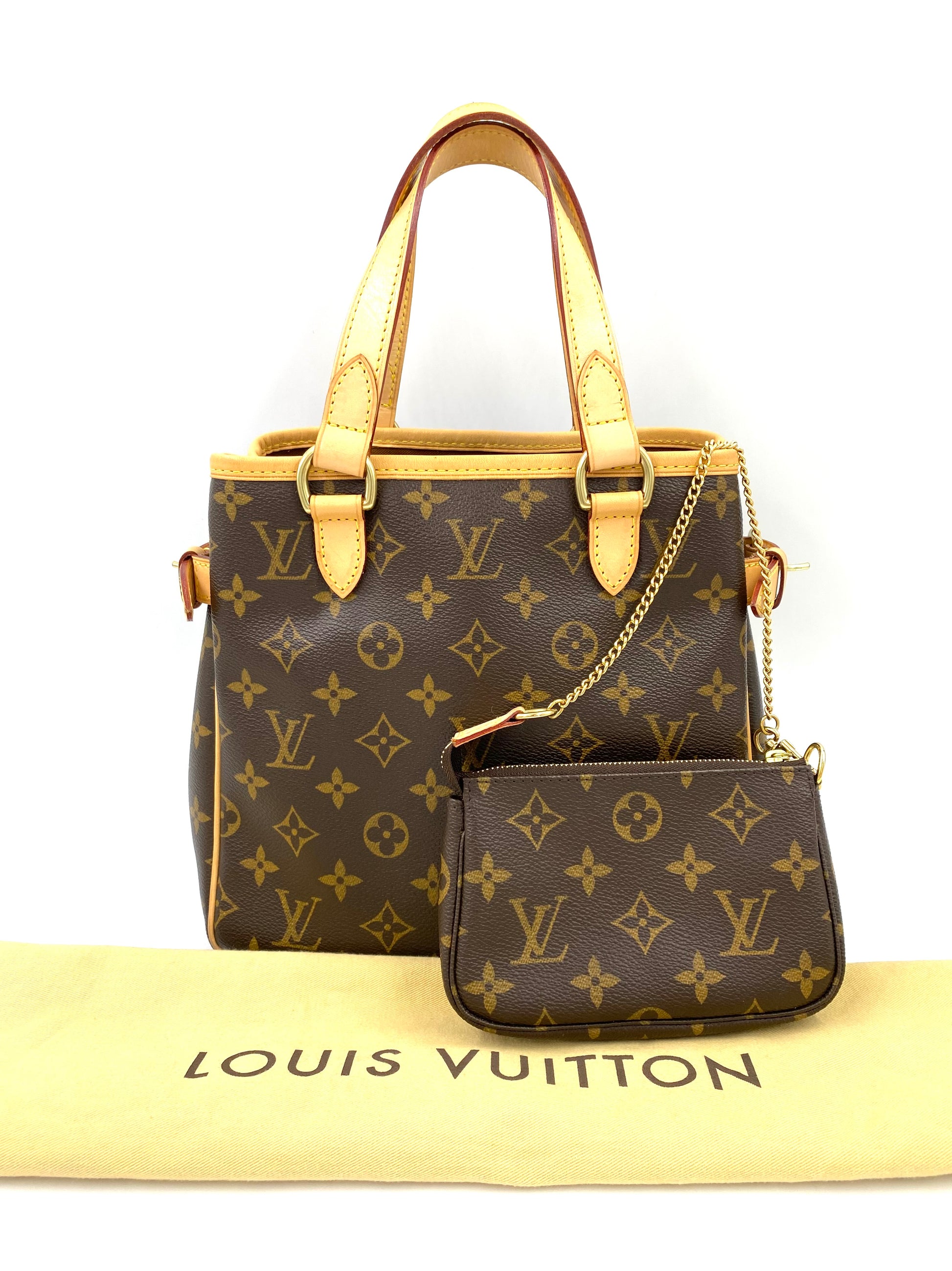 LOUIS VUITTON Battignoles Vertical Monogram Canvas