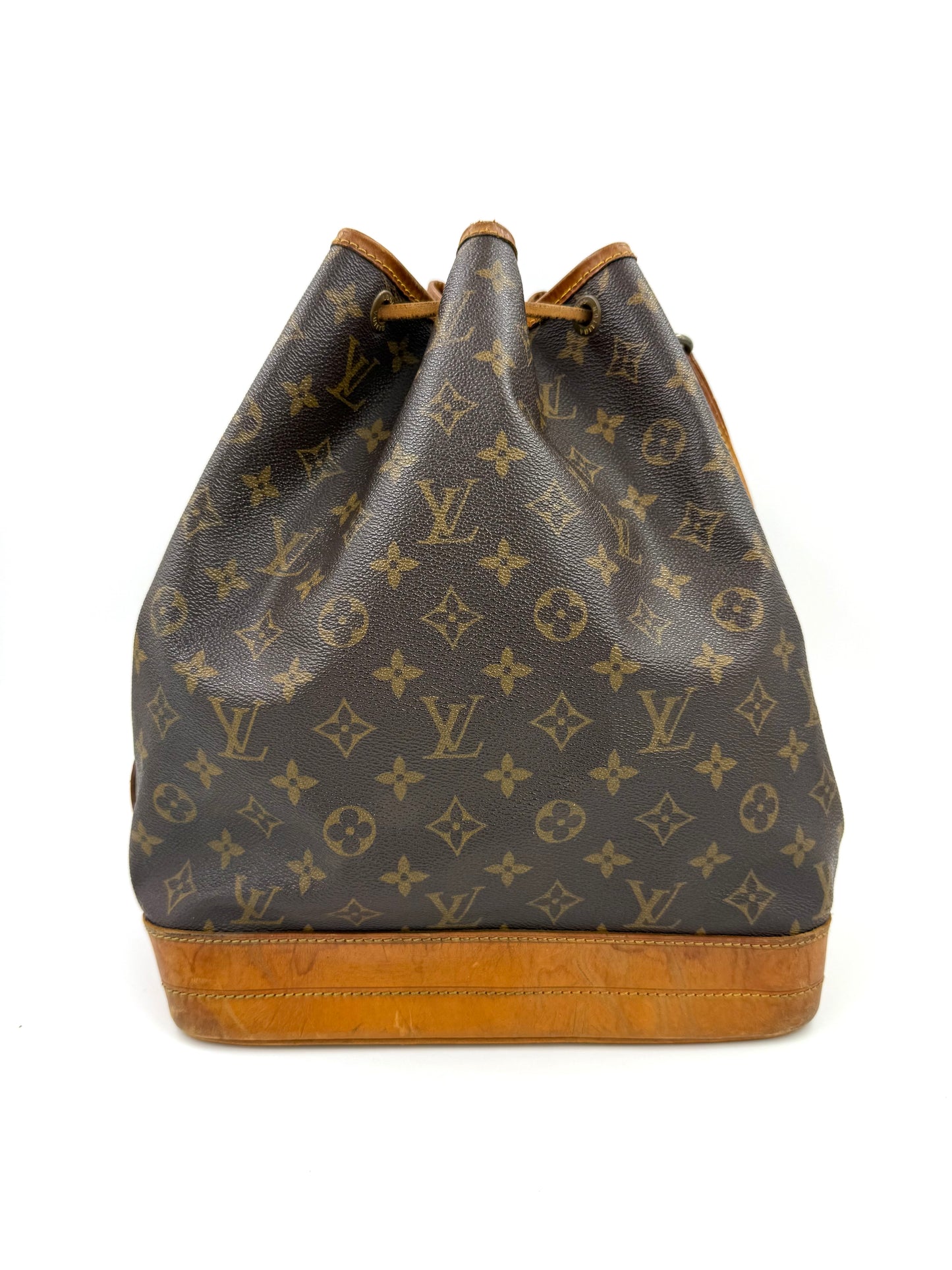 LOUIS VUITTON Noe grande Monogram Canvas