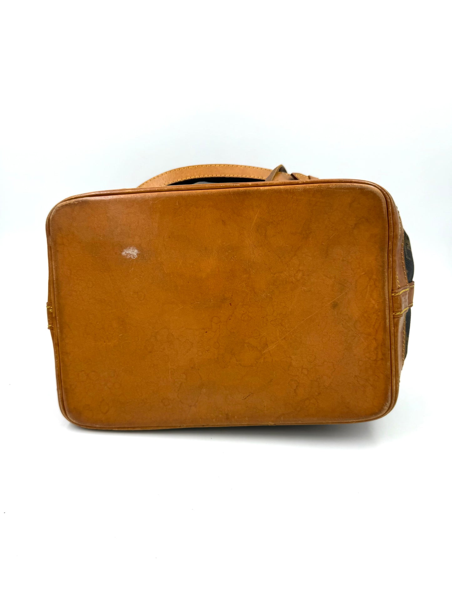 LOUIS VUITTON Noe grande Monogram Canvas